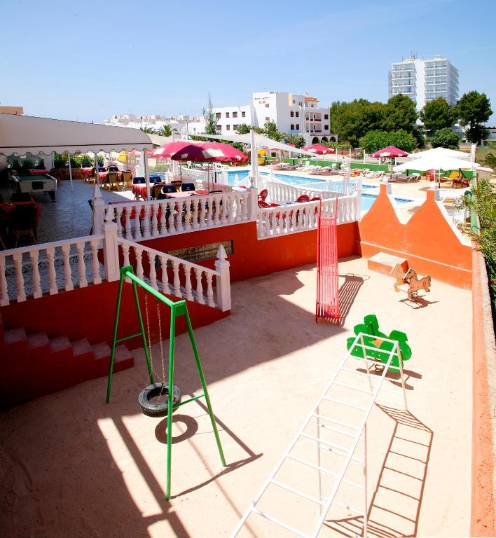 Apartamentos Vista Al Puerto Sant Antoni de Portmany Dış mekan fotoğraf