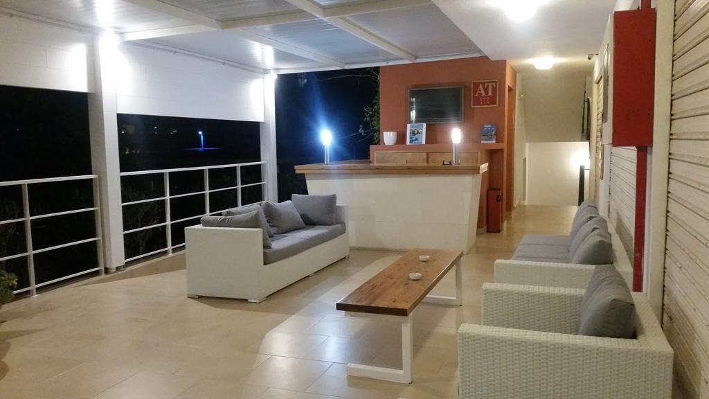 Apartamentos Vista Al Puerto Sant Antoni de Portmany Dış mekan fotoğraf