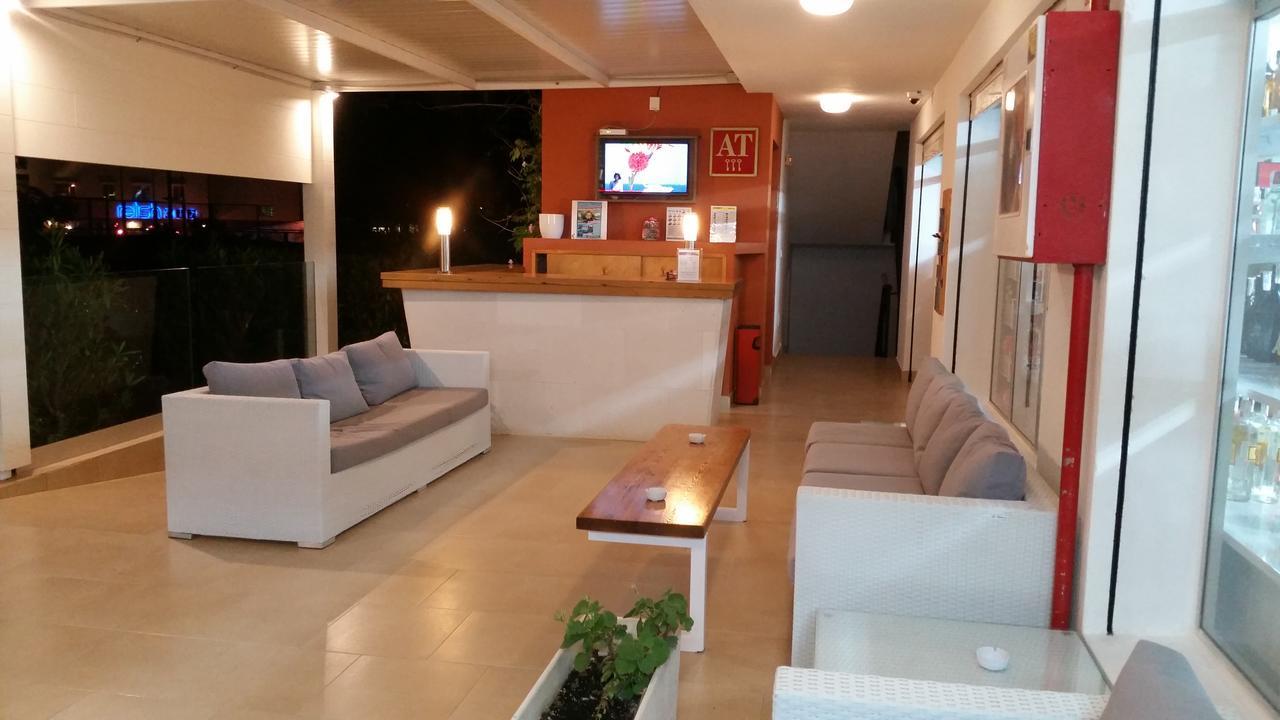 Apartamentos Vista Al Puerto Sant Antoni de Portmany Dış mekan fotoğraf